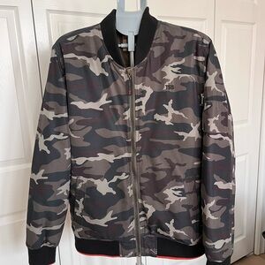 Triple Five Soul Men's Gray Camouflage Bomber Jacket